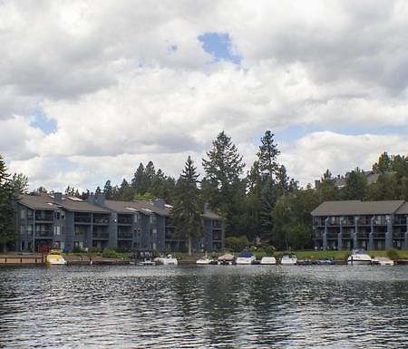 Marina Cay Hotel Bigfork Exterior photo