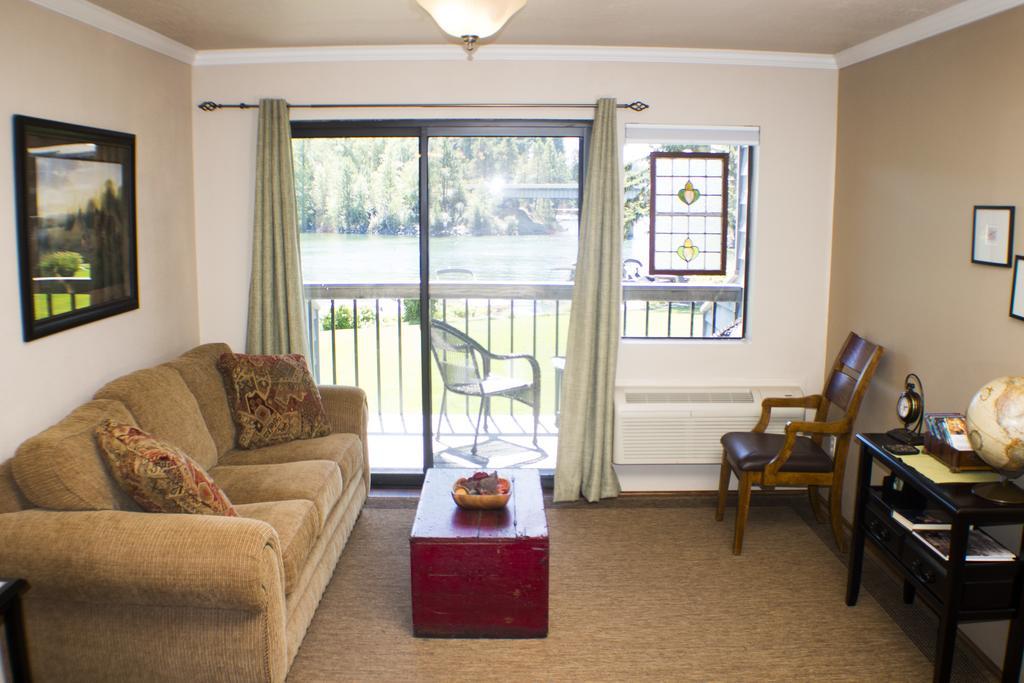 Marina Cay Hotel Bigfork Room photo