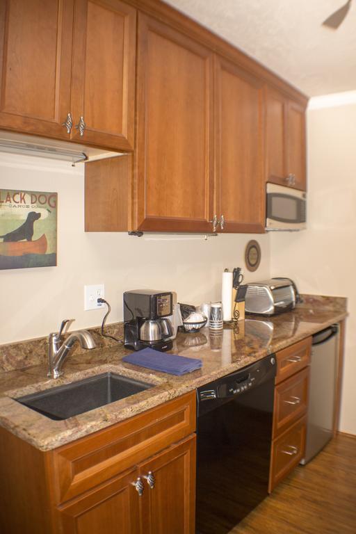 Marina Cay Hotel Bigfork Room photo